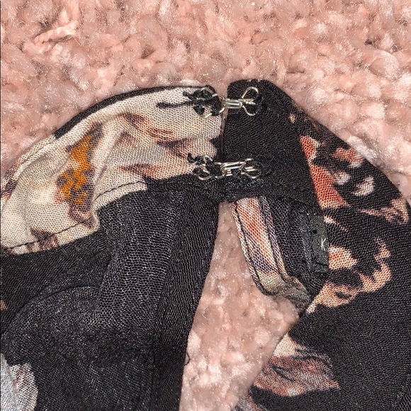 🟣 Kendall & Kylie rose lace crop top medium black - Picture 5 of 5